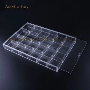 Акрилна душ-кабина за почистване на пластмасови сервизни тави